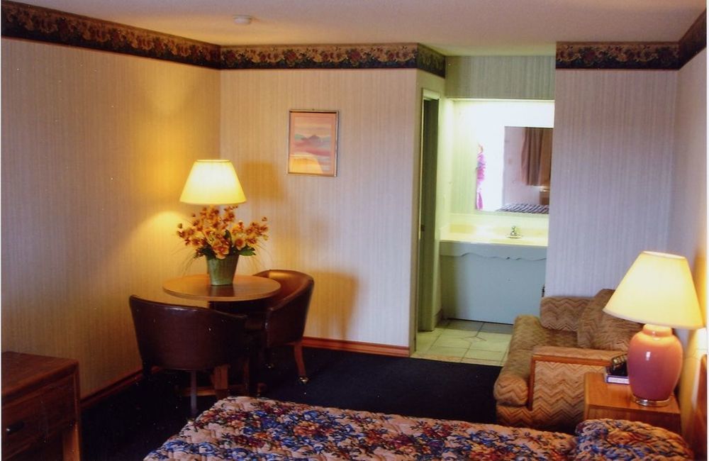 Hillcrest Inn & Suites Ozona Værelse billede