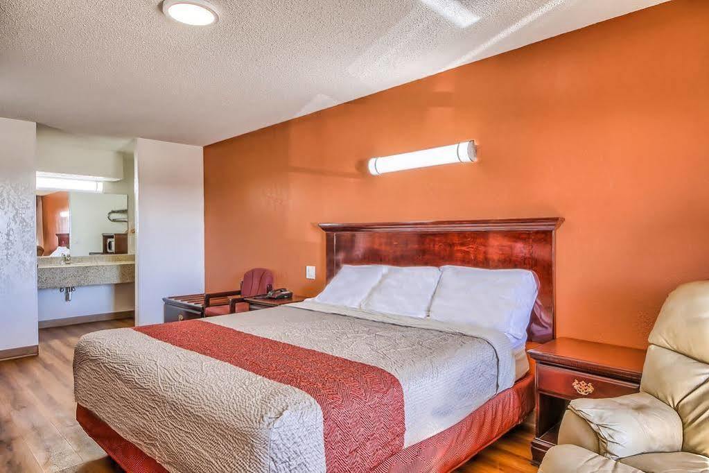 Hillcrest Inn & Suites Ozona Eksteriør billede